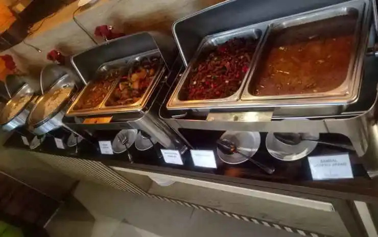 Triizz Hotel Semarang