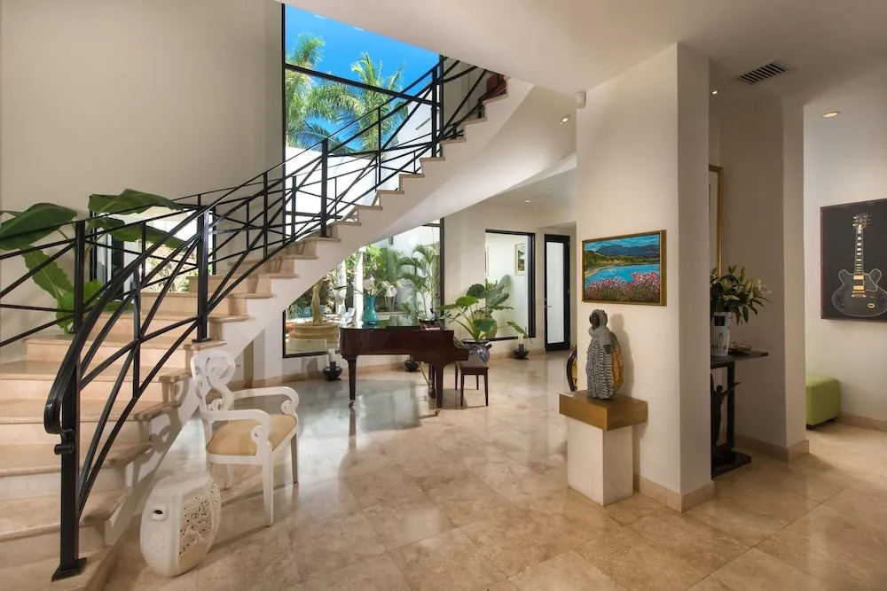Exquisite Hilltop Villa with Luxurious Modern Design, Sweeping Ocean Views & Sparkling Infinity Pool