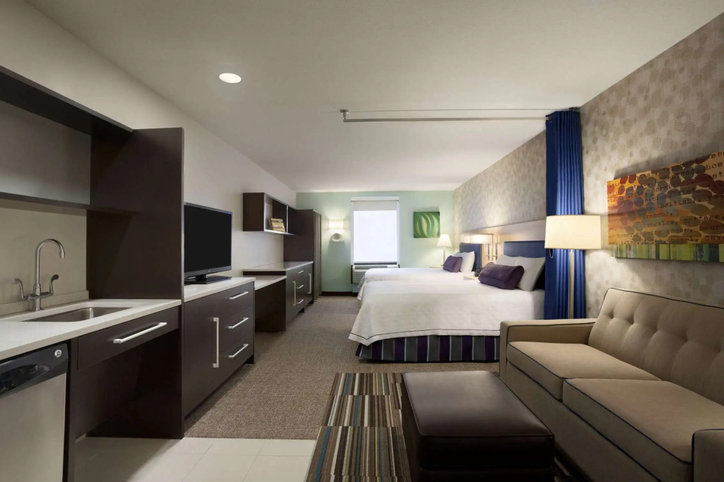 Home2 Suites by Hilton Philadelphia Convention Center