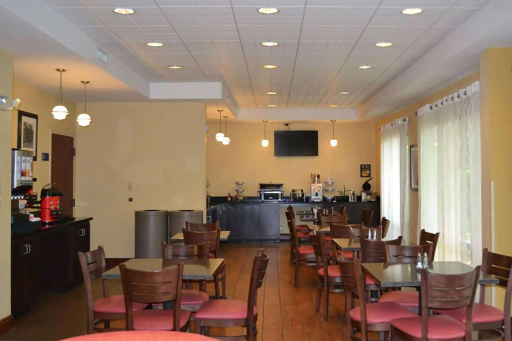 Days Inn by Wyndham Laurel MS