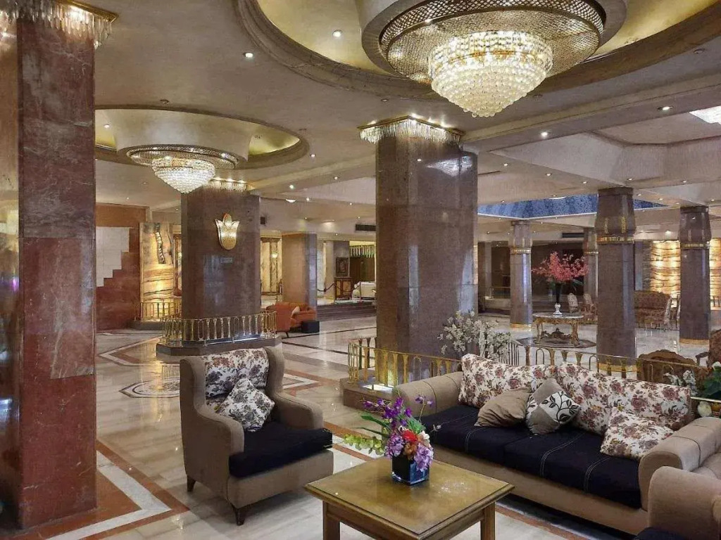 Lamar Hotel