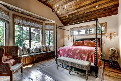 Ski Bridge Lodge - Ski In / Ski Out