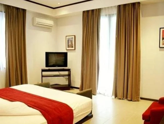 Rumah Nenek Hotel & Restaurant