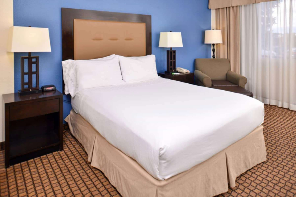 Ramada Plaza by Wyndham Sheridan Hotel & Convention Center
