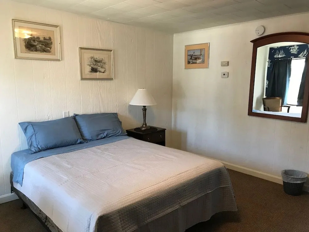 Admirals Ocean Inn