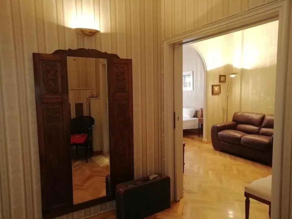 Classy 3Bedroom apartment in Kolonaki