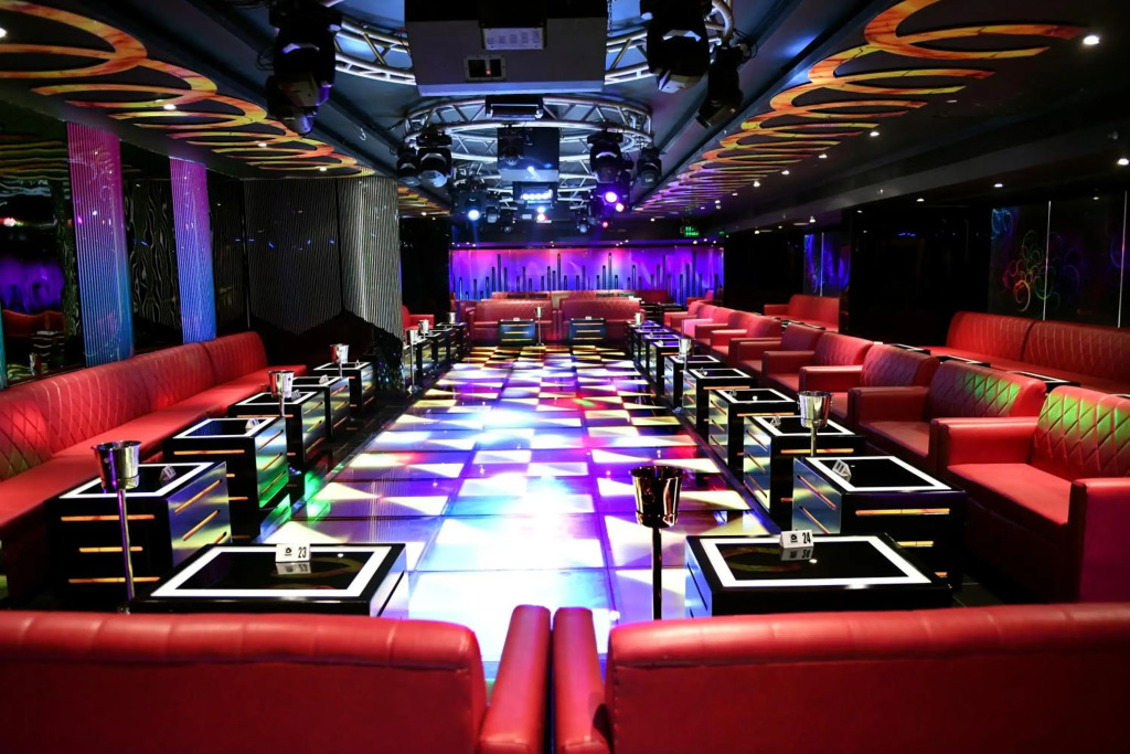 Al Olaya Suites Hotel