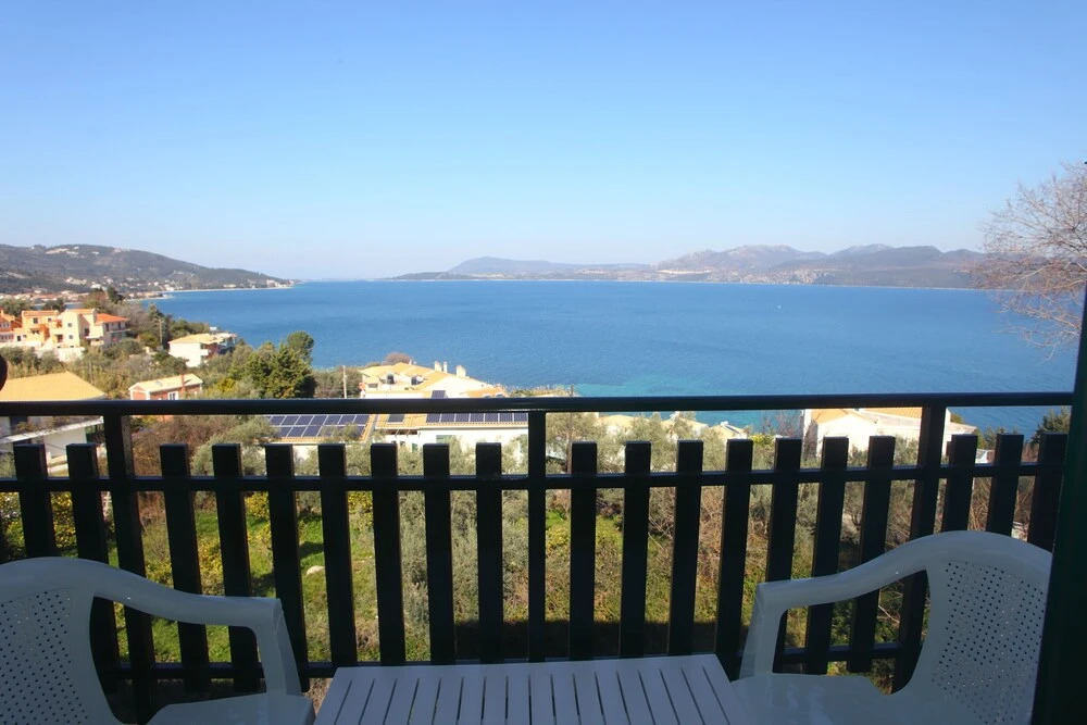Impeccable 4-bed House in Nikiana