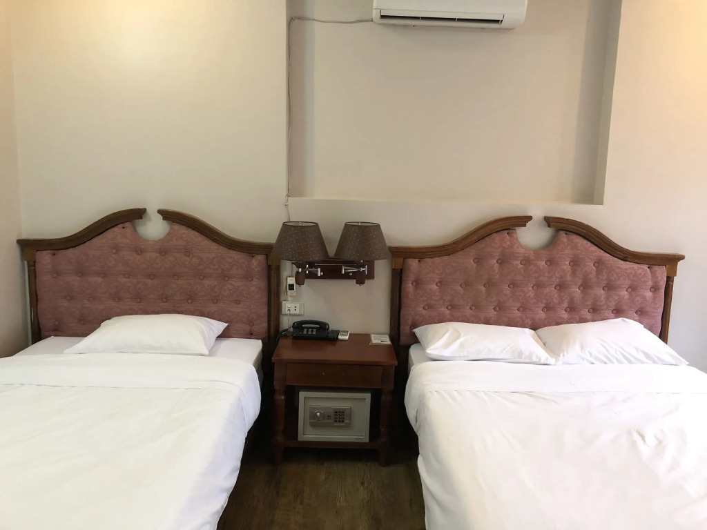 Dreams Hotel