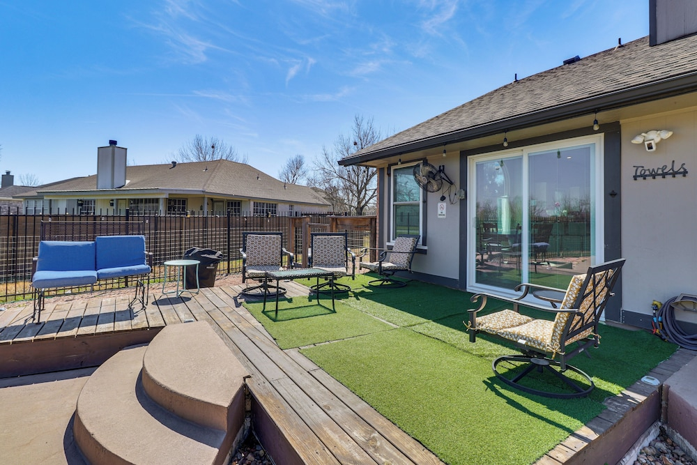Hot Tub, Pool, & Fire Pit: Gorgeous Hutto Home