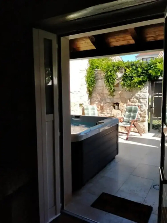 Warm Holiday Home With Terrace
