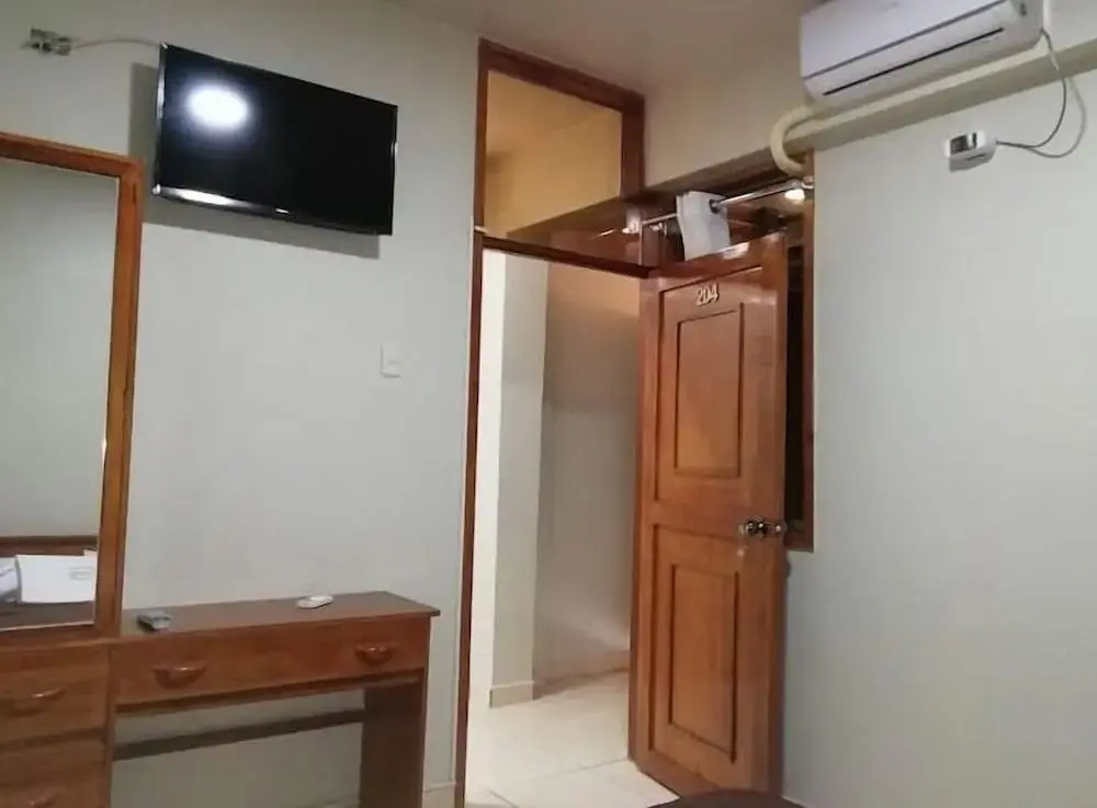 Tarapoto Hostal ***