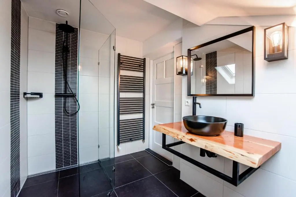 Seawave Apartments