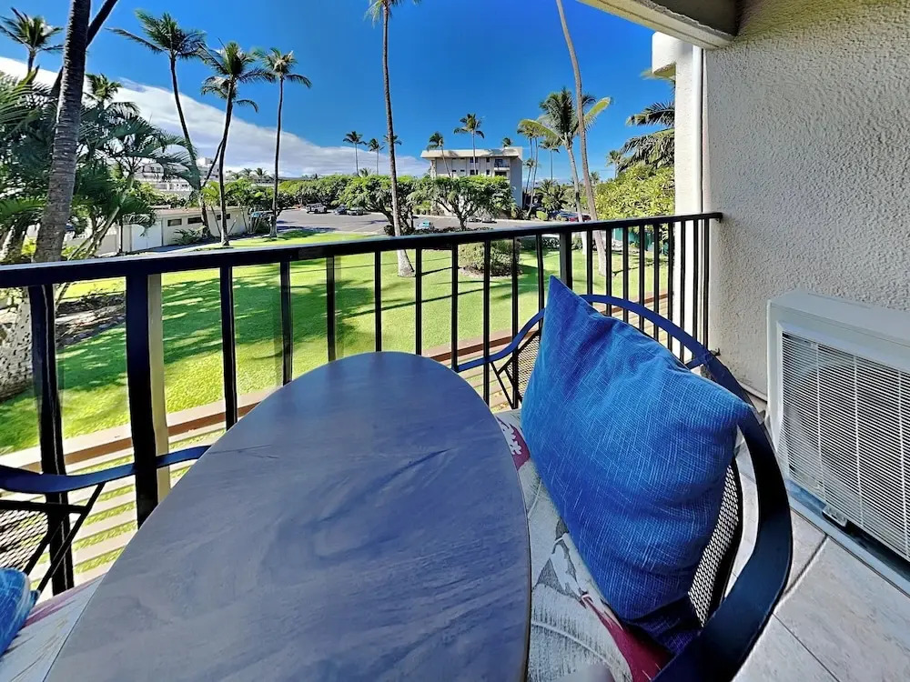 Kihei Akahi D-105 by Maui Rental Group
