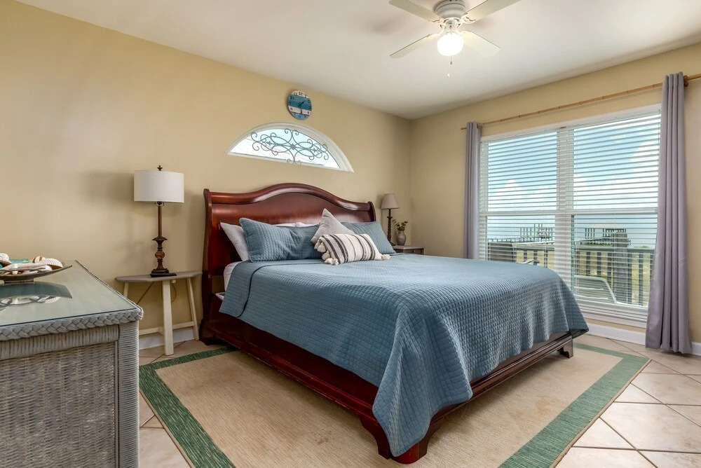 Mos' On The Bay - 2356 Island Shores 4 Bedroom Home by Redawning