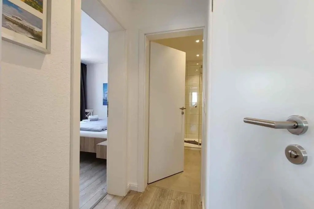 Grosse-Ferienwohnung-14-mit-Meerblick-und-Strandkorb-im-Haus-Seeluft-in-Duhnen