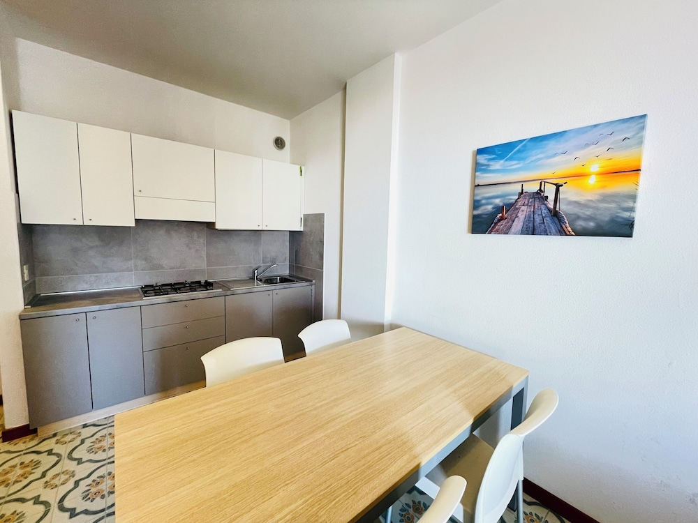 Sea View Apartment - Beahost