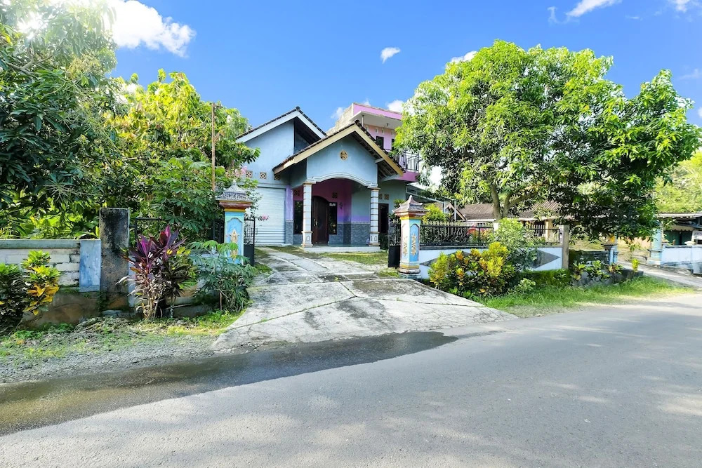 OYO Homes 91154 Desa Wisata Wayang Manyaran Wonogiri
