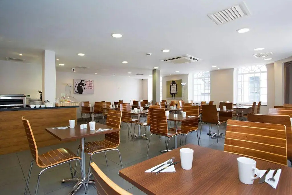 Отель The Mitre Brighton