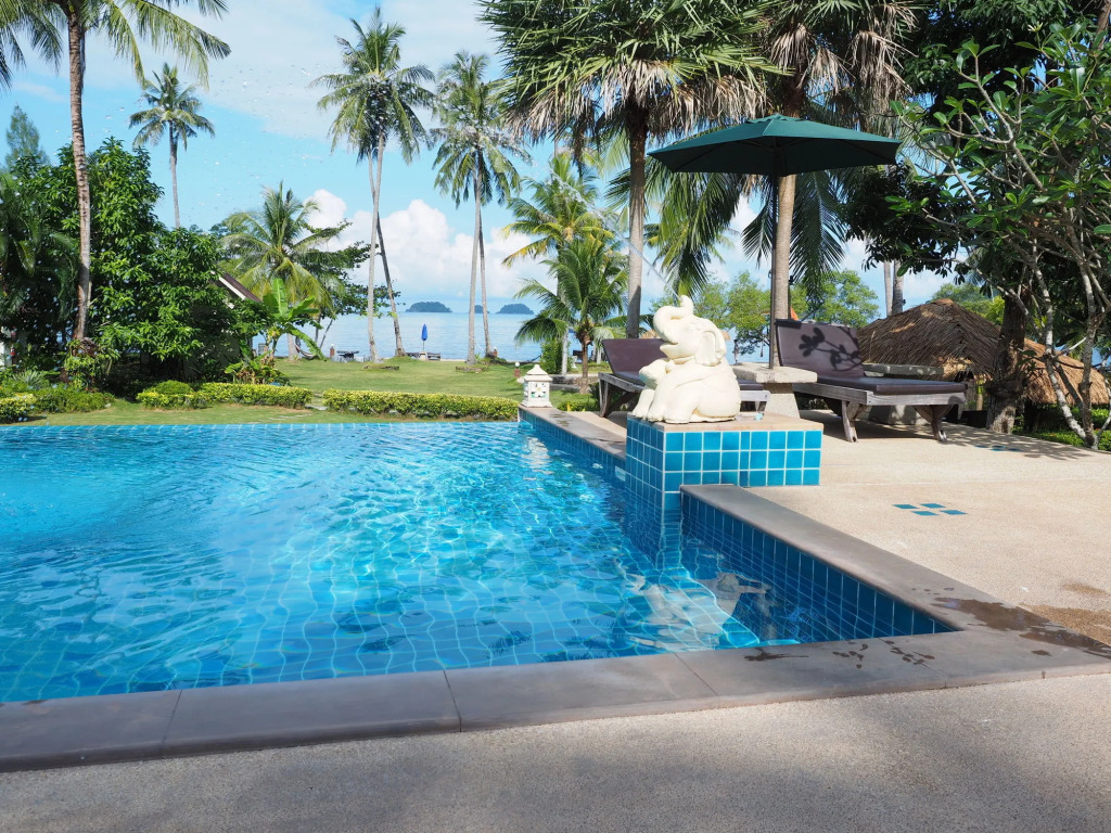 Koh Chang Bailan Beach Resort