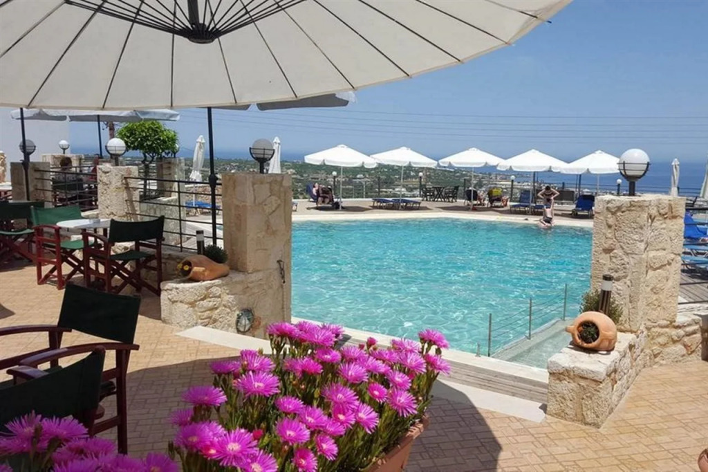 Amazones Village Suites