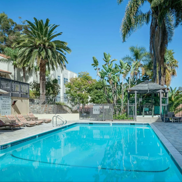 Catalina Canyon Inn