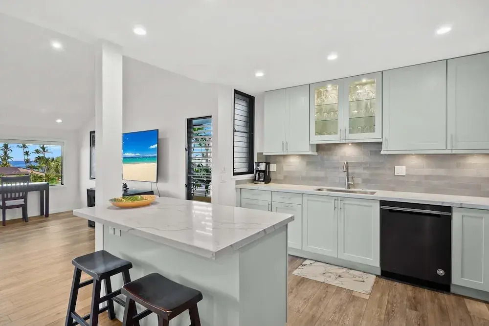 Wailea Elua 702 - Beautifully Renovated, Stunning Ocean Views, Central AC, Wi-fi
