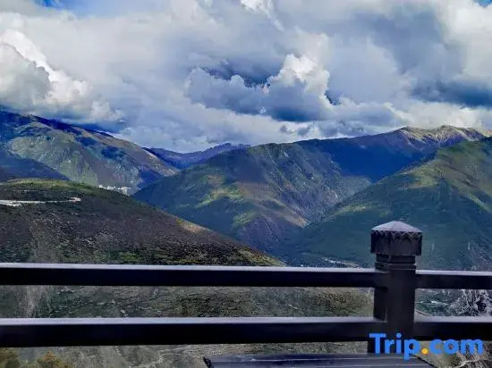 Deqin Feilai Temple Meili Muye Yunsu