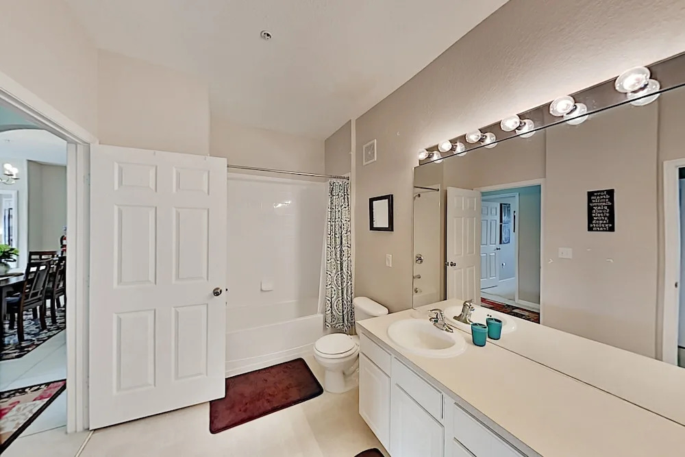 Neils Windsor Hills Townhouse 3 Bedroom Townhouse by Redawning