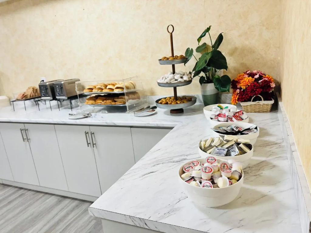 The Glengate Hotel & Suites