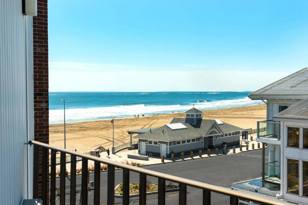 Ashworth by the Sea