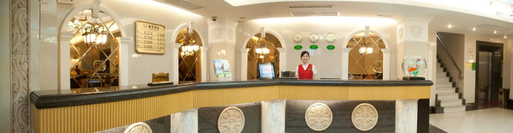 LN Whitehouse Hotel