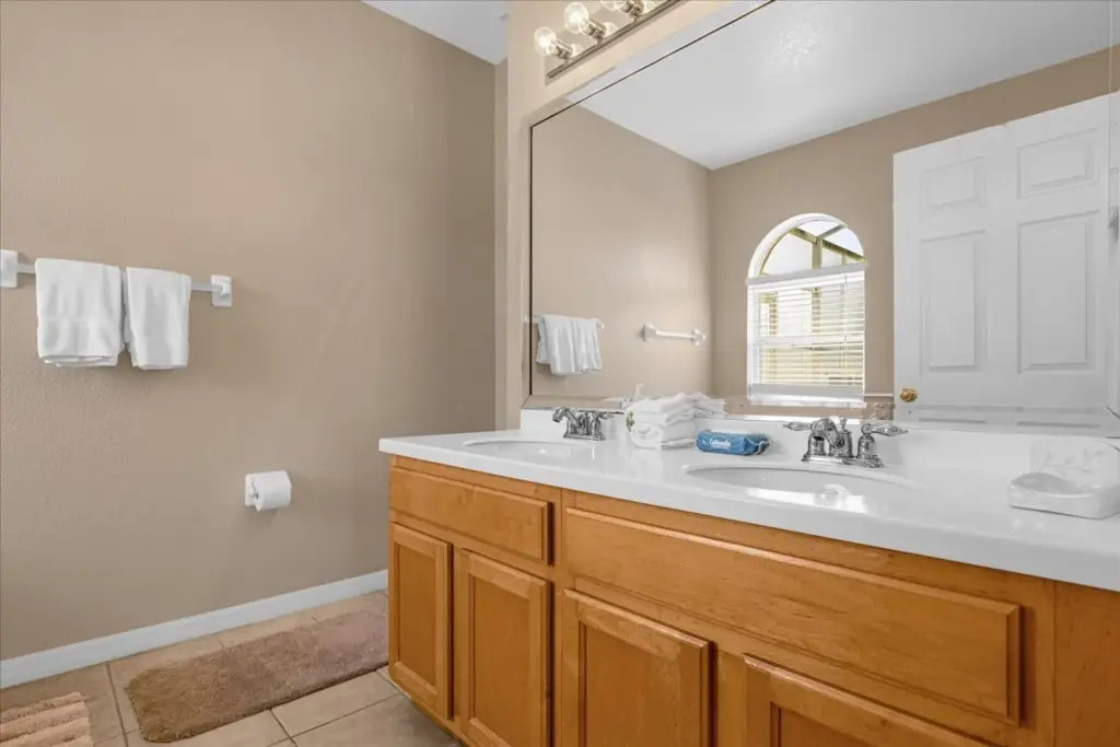 3 BR Highercombe Villa w/Spa & Golf Views, Davenport, US