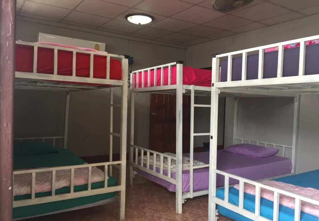 Empo Hostel at 30 Onnut