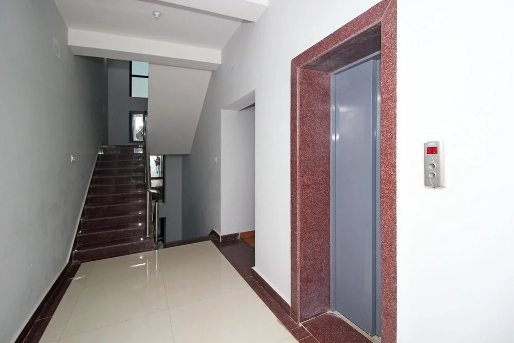 OYO Flagship 8414 Hotel Blue Moon