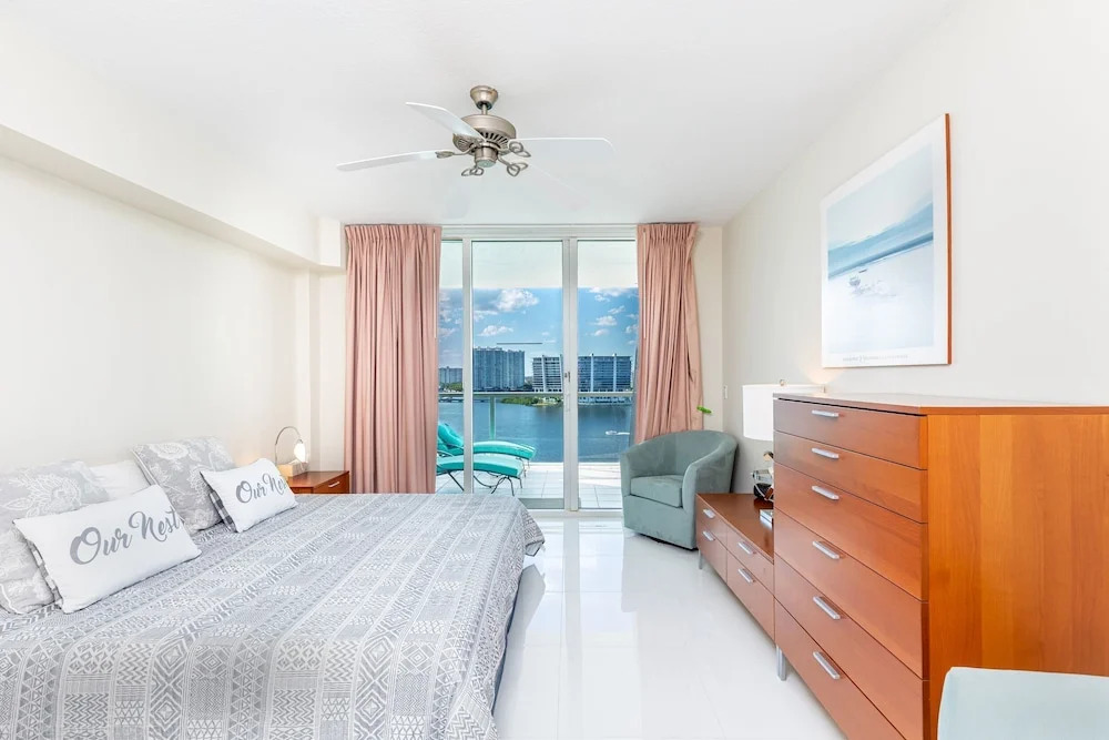 Le Marina Bay PH4 by Go Florida Condo, Sunny Isles