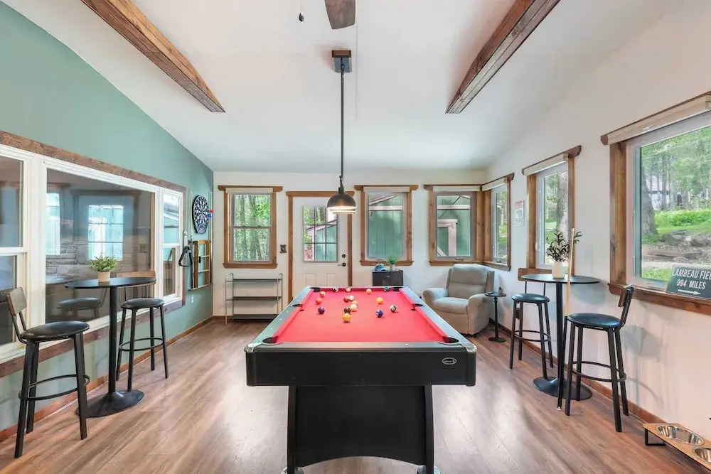 Arrowhead Lake Retreat by Avantstay Shared Pool, Game Room, Firepit