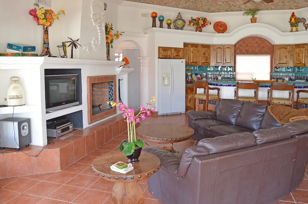 Marbrisa De Cortez 5 Bedroom Home