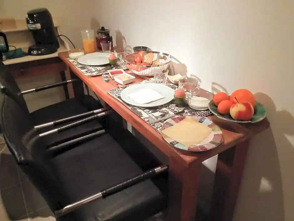 At number 6, B&B or bed only, 150 mtr from tram stop 20 min to centre