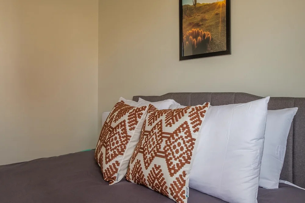Comfy Downtown Apartments by Frontdesk