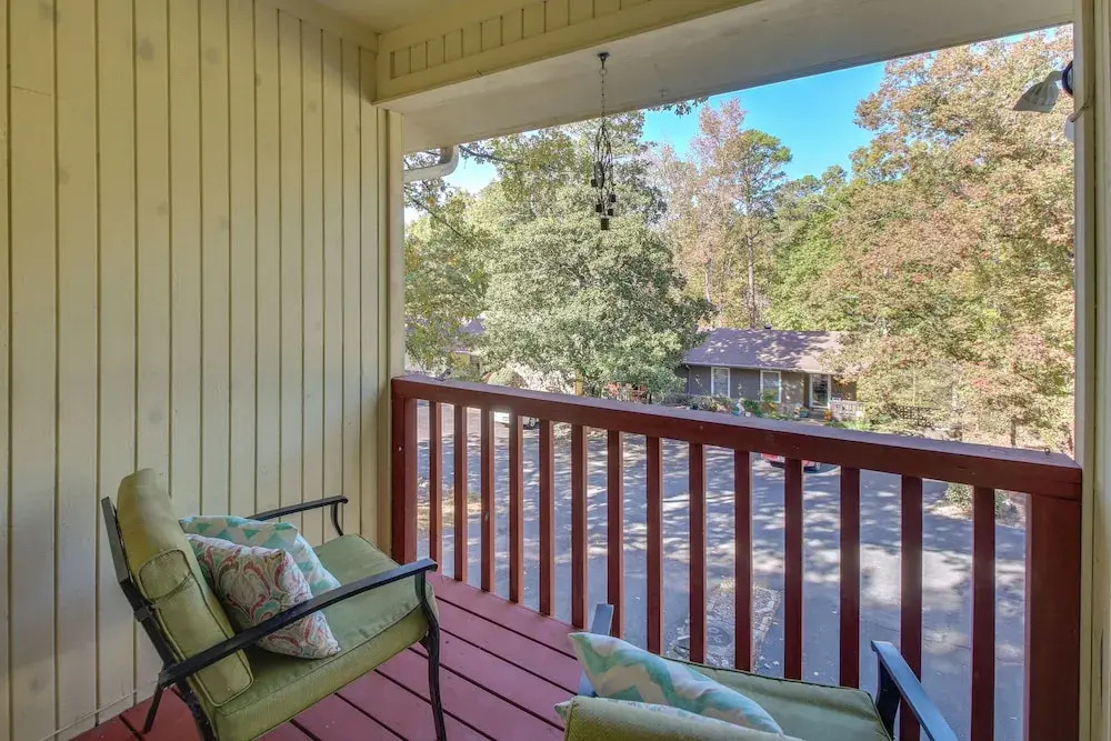 Dog Friendly! Hot Springs Condo w/ Private Balcony
