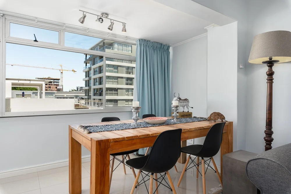 Taronga Mansions 21