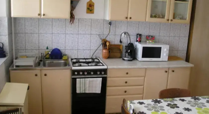 Sasfeszek Apartment