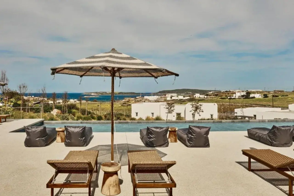 Ovea Paros