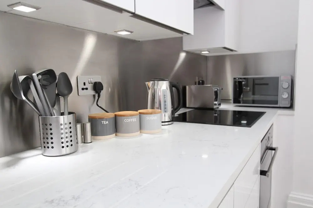 2 Kings Road Executive Studio Apartment