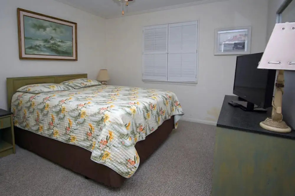 Cherry Grove Retreat & Sea Cabin