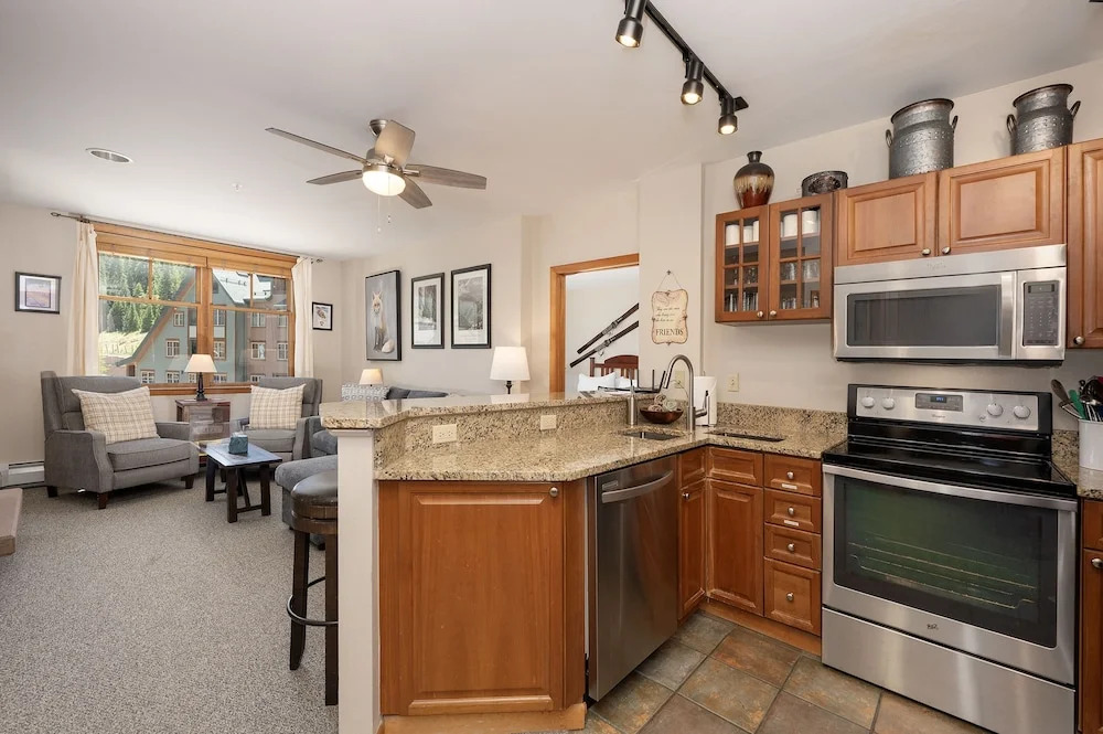 Value Unit 1422 - 2br - Zephyr Mountain Lodge 2 Bedroom Condo