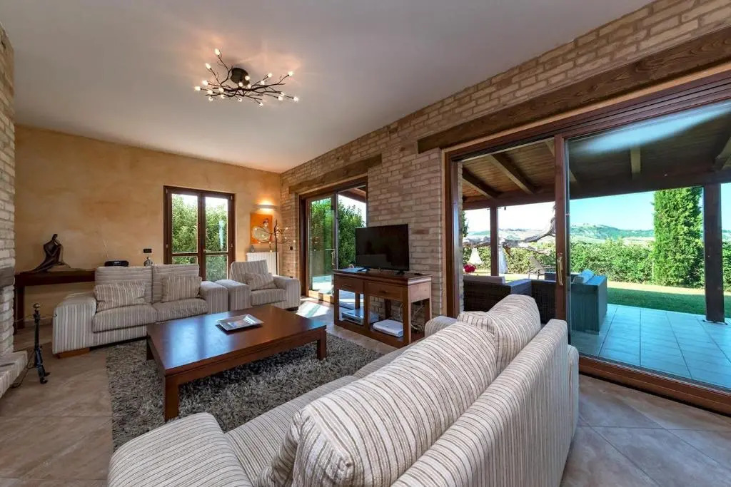CASALE ROSY 6&2, Emma Villas