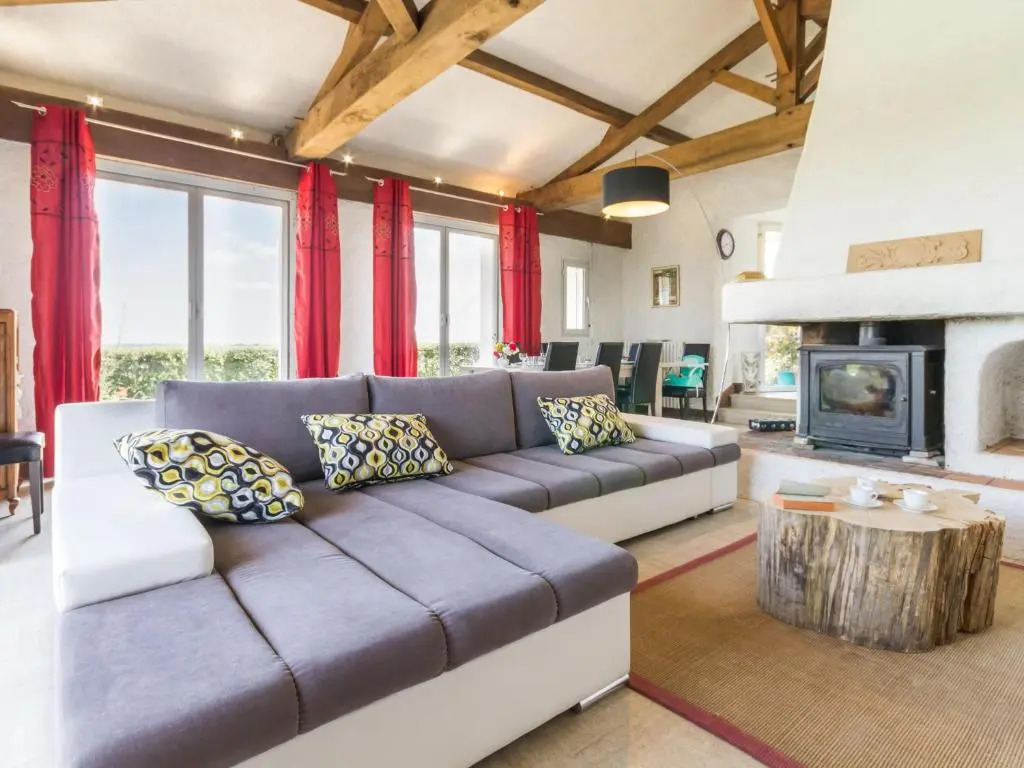 Moulin 18ème siècle, 3 chambres, jardin, wifi à Monnières - FR-1-306-1164
