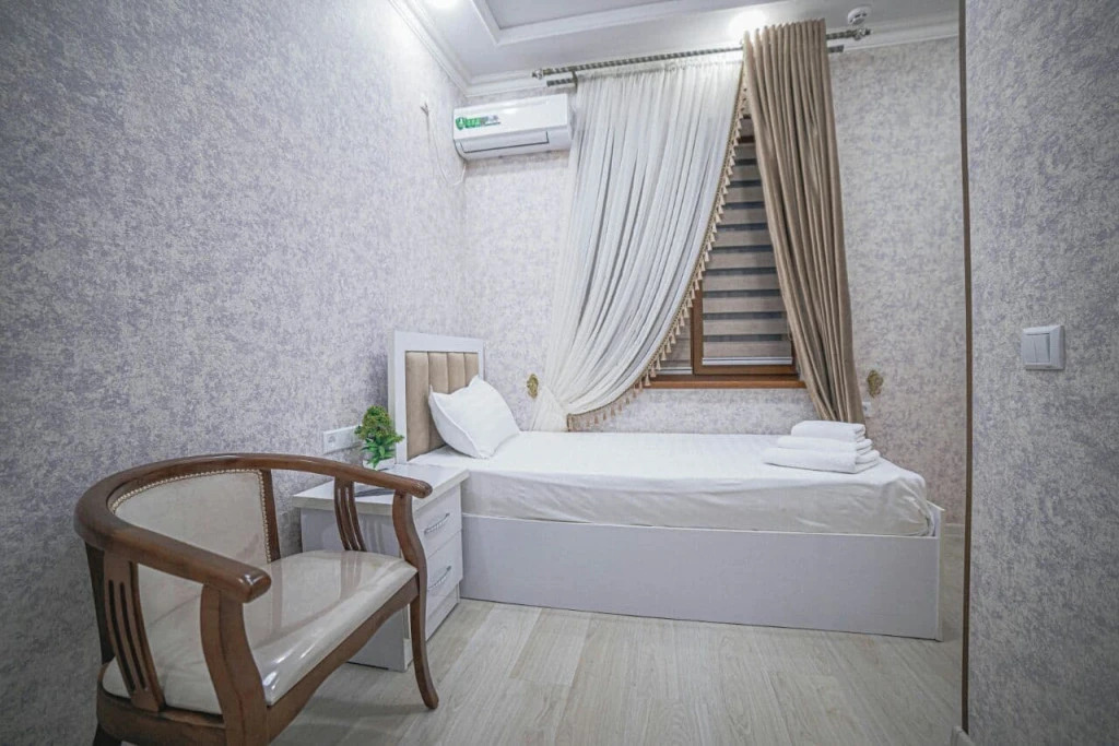Globus Hotel